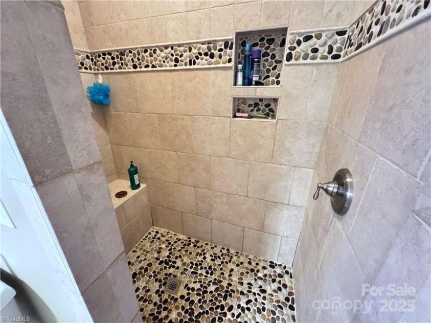 311 Cherry Street, Mount Airy, NC 27030.  MLS# CAR4267362, YatesRealty ID 25761. 