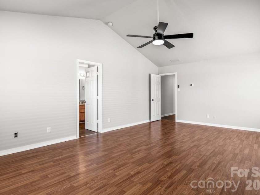 3272 Table Rock Drive, Gastonia, NC 28052.  MLS# CAR4385493, YatesRealty ID 25761. Primary bedroom