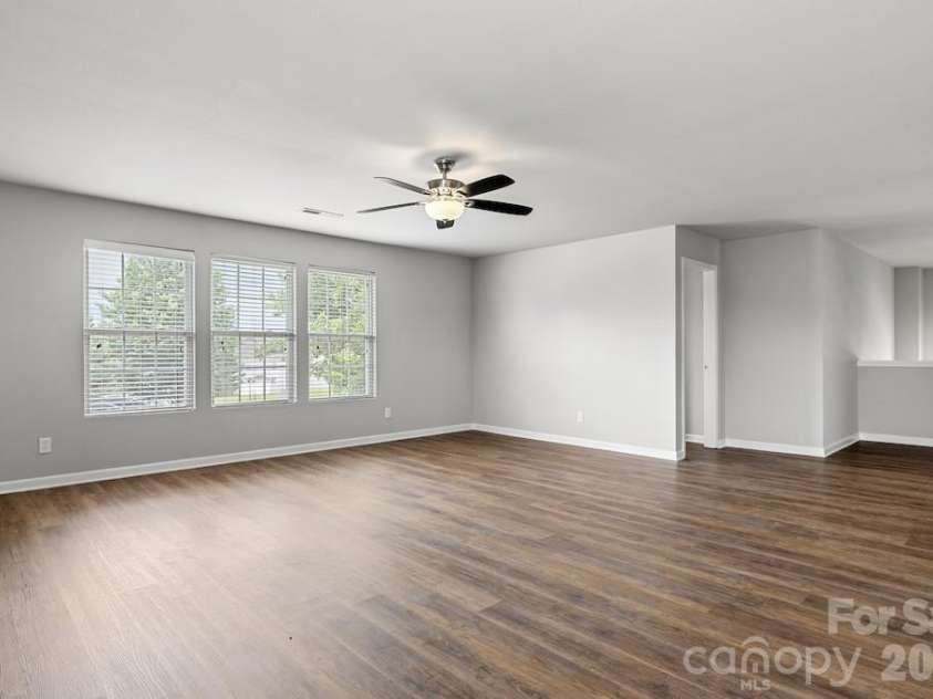 3272 Table Rock Drive, Gastonia, NC 28052.  MLS# CAR4385493, YatesRealty ID 25761. Upper level bonus room