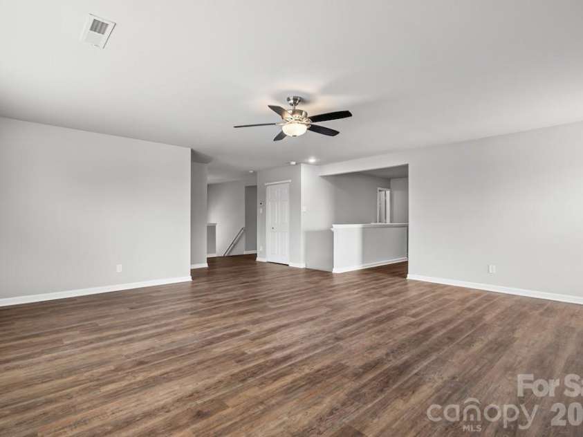 3272 Table Rock Drive, Gastonia, NC 28052.  MLS# CAR4385493, YatesRealty ID 25761. Upper level bonus room