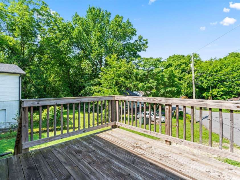 146 Georgia Street, Concord, NC 28025.  MLS# CAR4264425, YatesRealty ID 25763. 