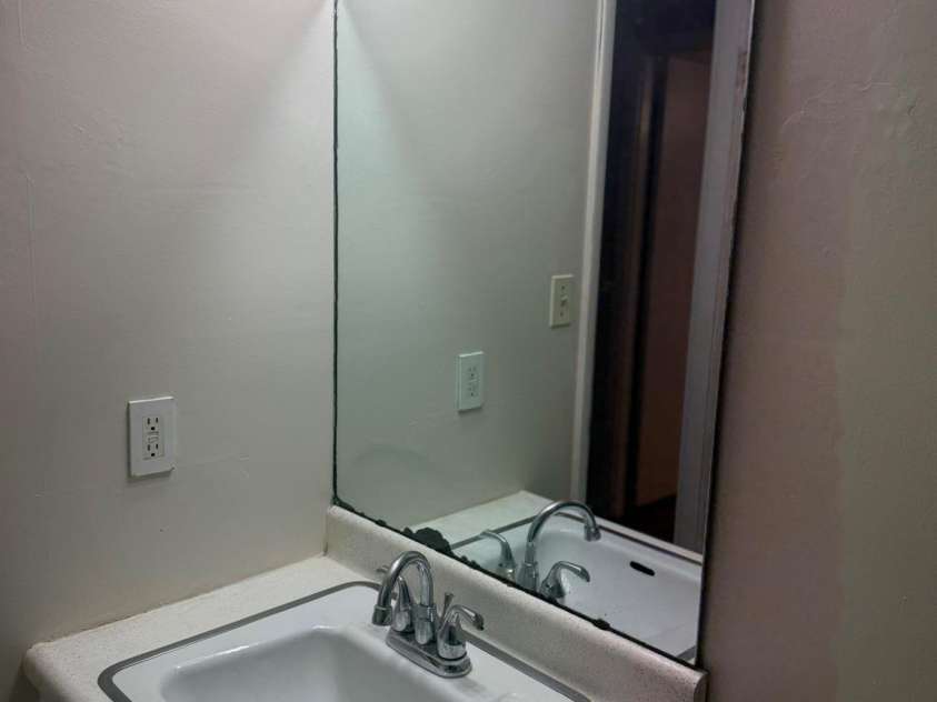 4915 Malibu Drive, Charlotte, NC 28215.  MLS# CAR4386939, YatesRealty ID 25764. 