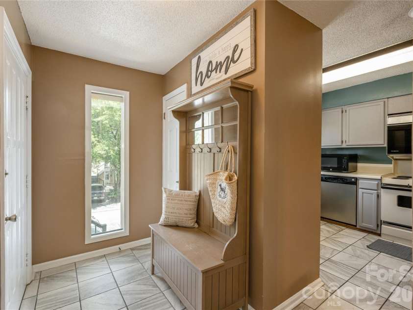 580 Britton Creek Drive, Hendersonville, NC 28791.  MLS# CAR4386506, YatesRealty ID 25766. 