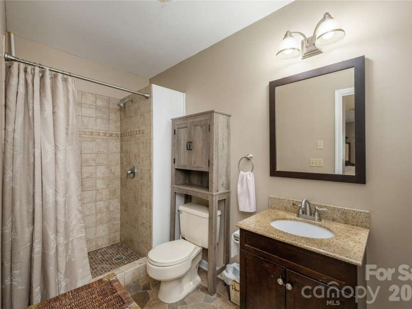580 Britton Creek Drive, Hendersonville, NC 28791.  MLS# CAR4386506, YatesRealty ID 25766. 