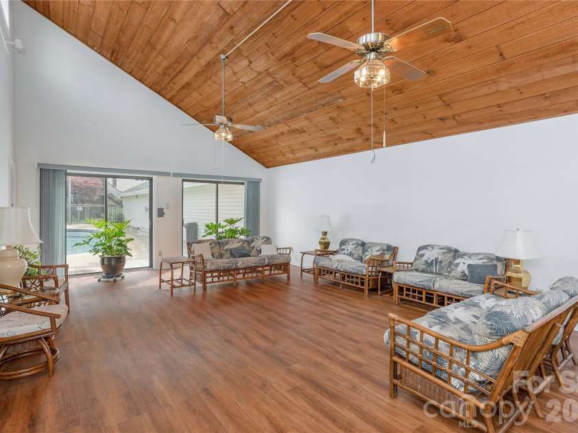 580 Britton Creek Drive, Hendersonville, NC 28791.  MLS# CAR4386506, YatesRealty ID 25766. 