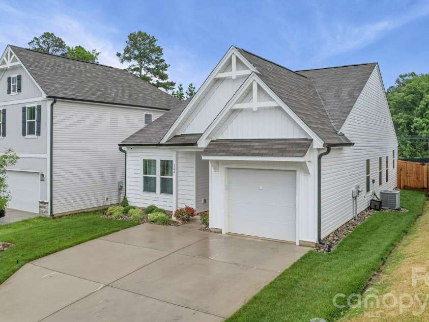 144 Cobbler Drive, Peachland, NC 28133.  MLS# CAR4384154, YatesRealty ID 25768. 