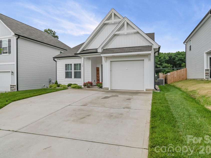 144 Cobbler Drive, Peachland, NC 28133.  MLS# CAR4384154, YatesRealty ID 25768. 