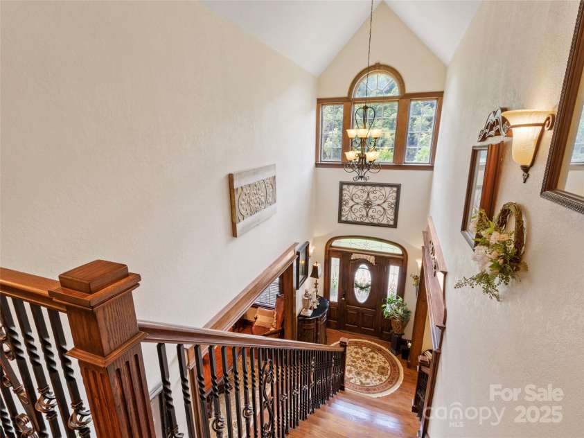 38 Peterson Lane, Green Mountain, NC 28740.  MLS# CAR4279349, YatesRealty ID 25769. 