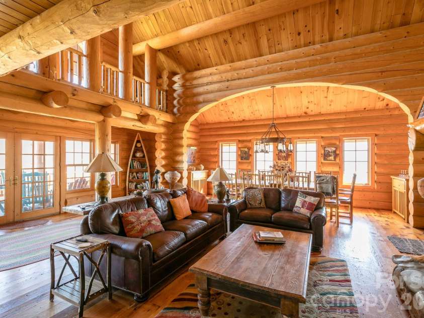 851 Austin Mountain Drive, Burnsville, NC 28714.  MLS# CAR4328686, YatesRealty ID 2577. 