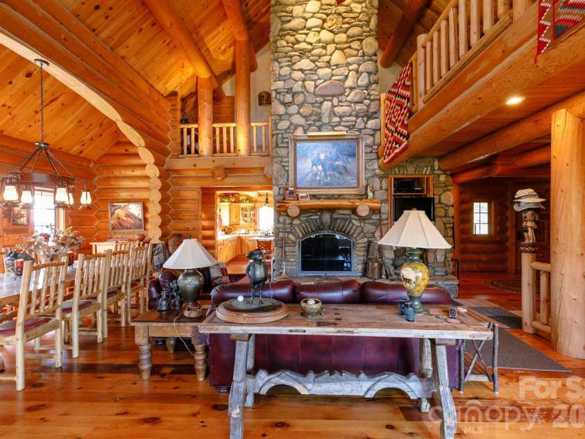 851 Austin Mountain Drive, Burnsville, NC 28714.  MLS# CAR4328686, YatesRealty ID 2577. 