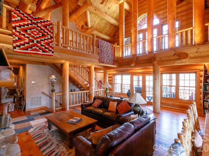 851 Austin Mountain Drive, Burnsville, NC 28714.  MLS# CAR4328686, YatesRealty ID 2577. 