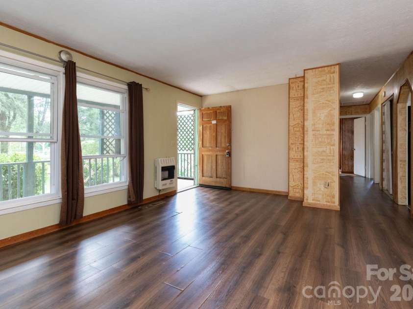 71 Cub Road, Asheville, NC 28806.  MLS# CAR4386534, YatesRealty ID 25771. 