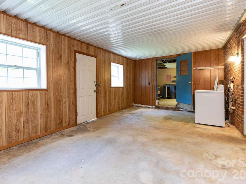 71 Cub Road, Asheville, NC 28806.  MLS# CAR4386534, YatesRealty ID 25771. 