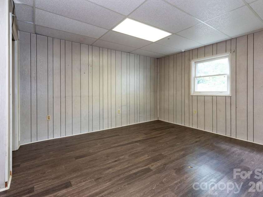 71 Cub Road, Asheville, NC 28806.  MLS# CAR4386534, YatesRealty ID 25771. 