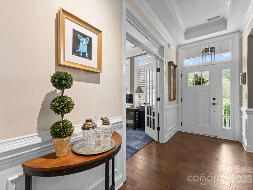 6506 Jepson Court, Charlotte, NC 28214.  MLS# CAR4272738, YatesRealty ID 25772. 