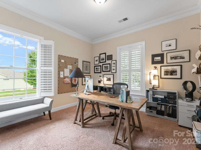 6506 Jepson Court, Charlotte, NC 28214.  MLS# CAR4272738, YatesRealty ID 25772. 