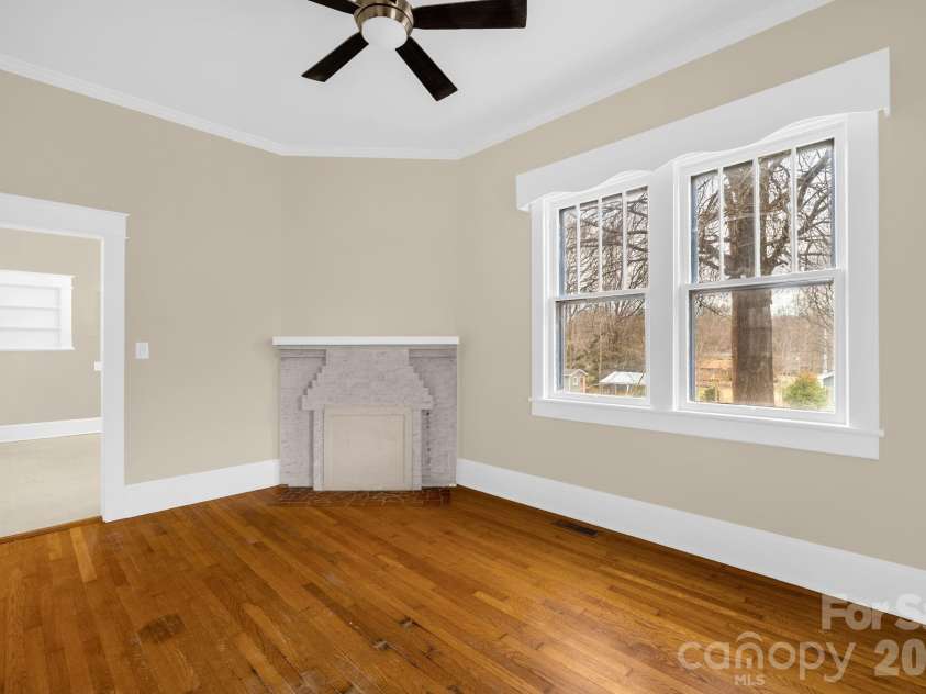 1820 Park Drive, Reidsville, NC 27320.  MLS# CAR4387015, YatesRealty ID 25774. 