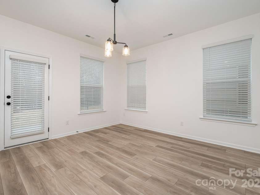 3035 Breslin Street, Charlotte, NC 28214.  MLS# CAR4277327, YatesRealty ID 25775. 