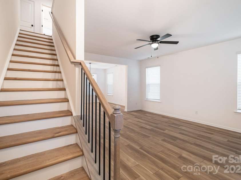 3035 Breslin Street, Charlotte, NC 28214.  MLS# CAR4277327, YatesRealty ID 25775. 