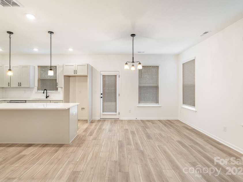 3035 Breslin Street, Charlotte, NC 28214.  MLS# CAR4277327, YatesRealty ID 25775. 