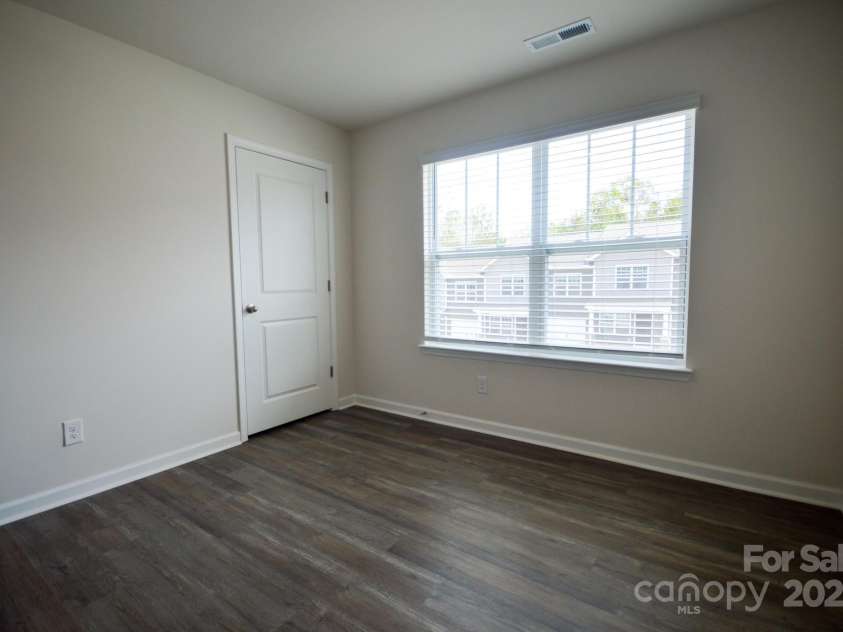 61 Cain Hollow Way, Asheville, NC 28806.  MLS# CAR4281042, YatesRealty ID 25777. 