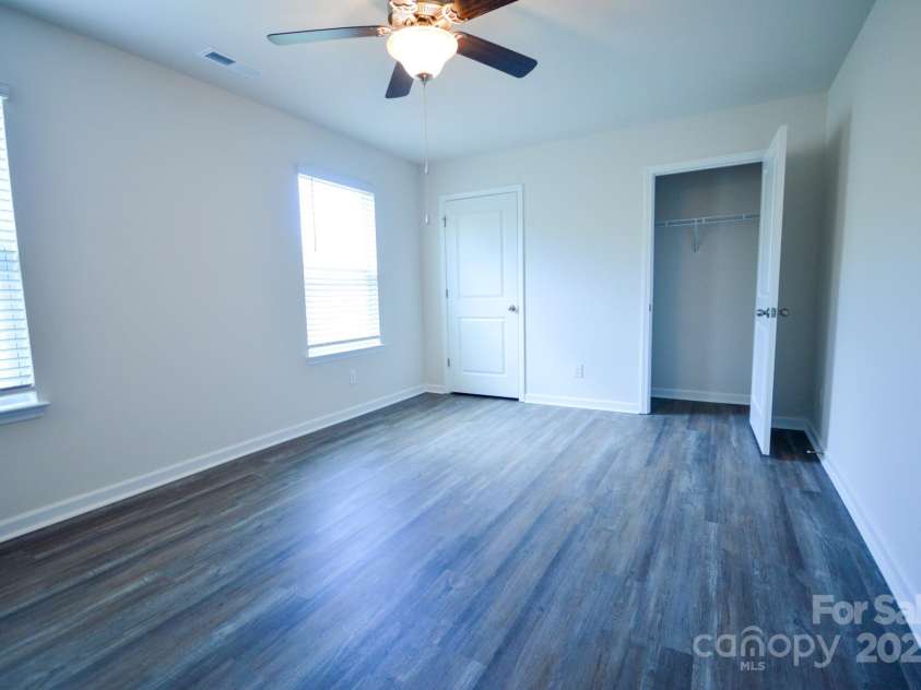 61 Cain Hollow Way, Asheville, NC 28806.  MLS# CAR4281042, YatesRealty ID 25777. 