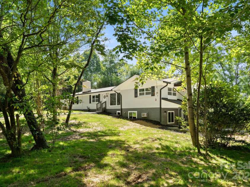 6672 Brevard Road, Etowah, NC 28729.  MLS# CAR4281090, YatesRealty ID 25779. 