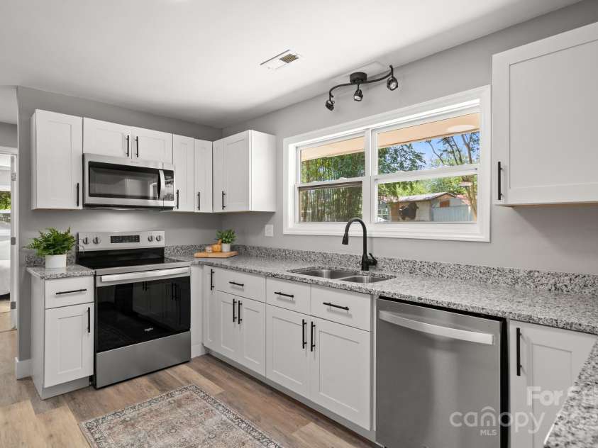 6672 Brevard Road, Etowah, NC 28729.  MLS# CAR4281090, YatesRealty ID 25779. 