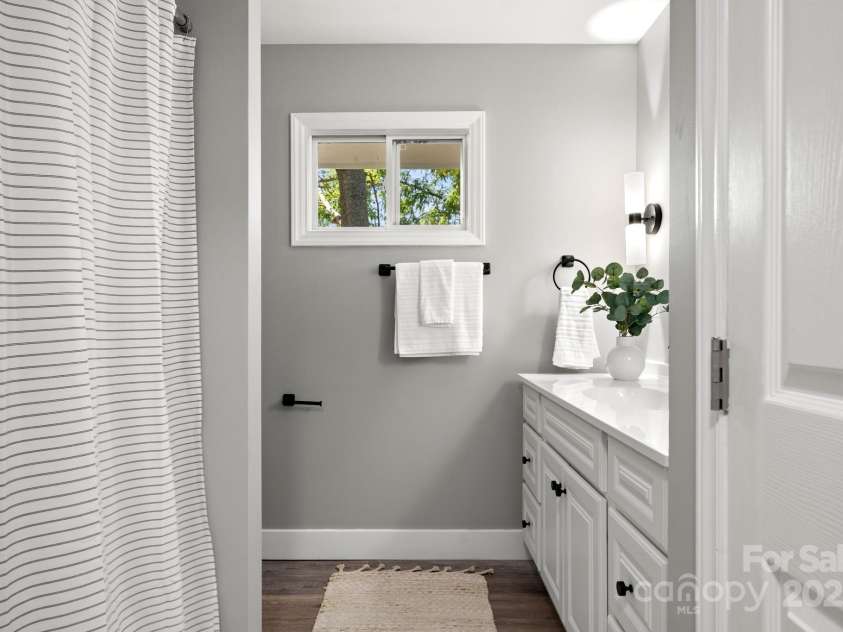 6672 Brevard Road, Etowah, NC 28729.  MLS# CAR4281090, YatesRealty ID 25779. 