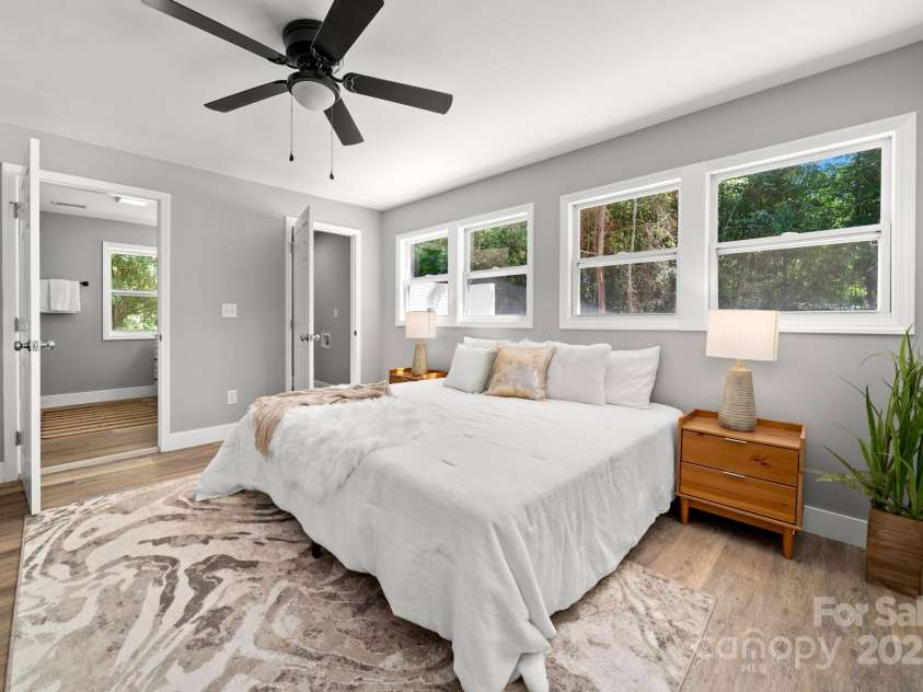 6672 Brevard Road, Etowah, NC 28729.  MLS# CAR4281090, YatesRealty ID 25779. 