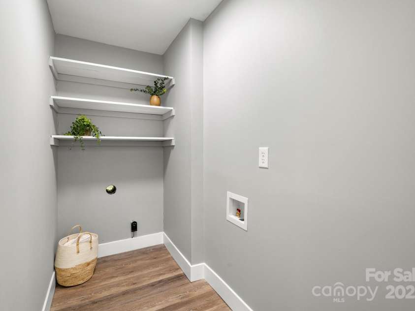 6672 Brevard Road, Etowah, NC 28729.  MLS# CAR4281090, YatesRealty ID 25779. 