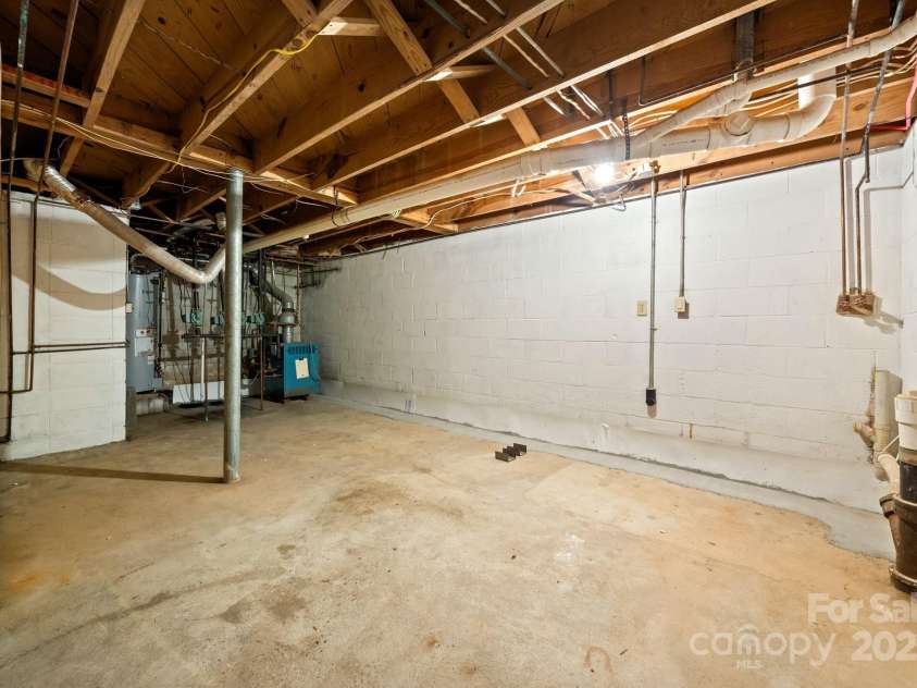 6672 Brevard Road, Etowah, NC 28729.  MLS# CAR4281090, YatesRealty ID 25779. 