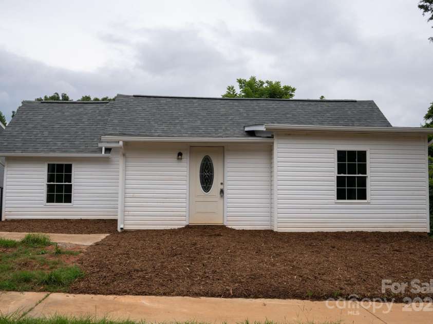 6458 Hudlow Road, Union Mills, NC 28167.  MLS# CAR4289970, YatesRealty ID 2578. 