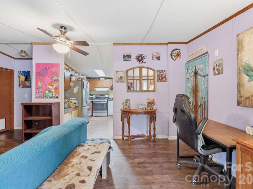 131 Vinewood Circle, Asheville, NC 28806.  MLS# CAR4387003, YatesRealty ID 25780. 