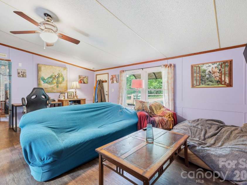 131 Vinewood Circle, Asheville, NC 28806.  MLS# CAR4387003, YatesRealty ID 25780. 