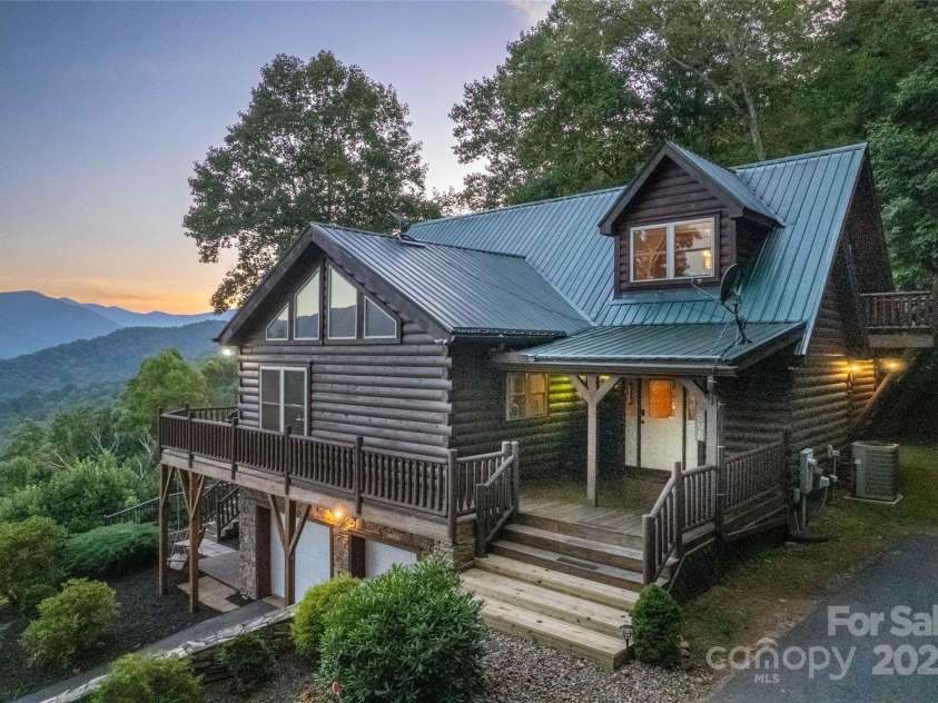 43 Stone Hill Trail, Maggie Valley, NC 28715.  MLS# CAR4281191, YatesRealty ID 25780. 