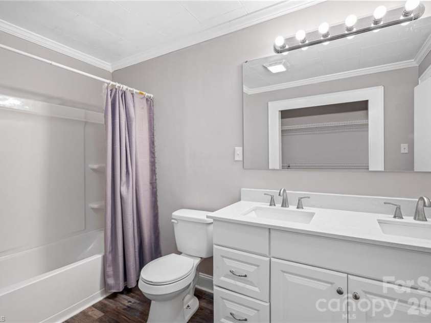 165 Lakeview Church Road, Linwood, NC 27299.  MLS# CAR4387110, YatesRealty ID 25781. 