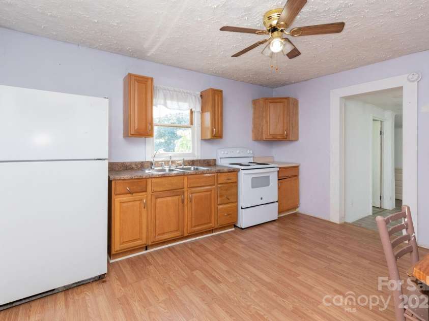 93 Eller Ford Road, Weaverville, NC 28787.  MLS# CAR4279902, YatesRealty ID 25782. 