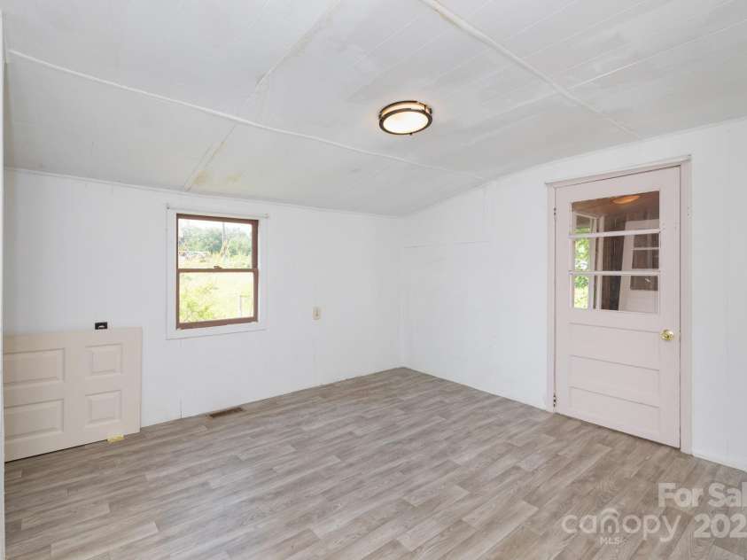 93 Eller Ford Road, Weaverville, NC 28787.  MLS# CAR4279902, YatesRealty ID 25782. 