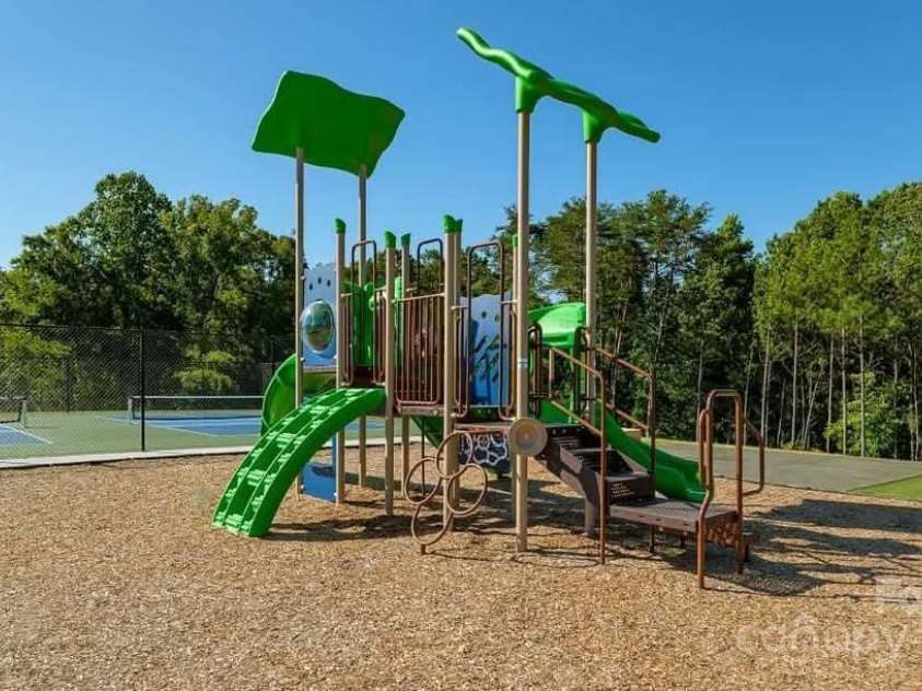 1320 Equestrian Lane, York, SC 29745.  MLS# CAR4281321, YatesRealty ID 25784. 