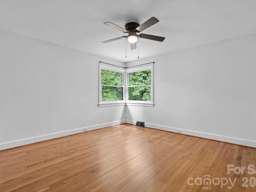 436 Hibriten Drive, Lenoir, NC 28645.  MLS# CAR4386945, YatesRealty ID 25784. 