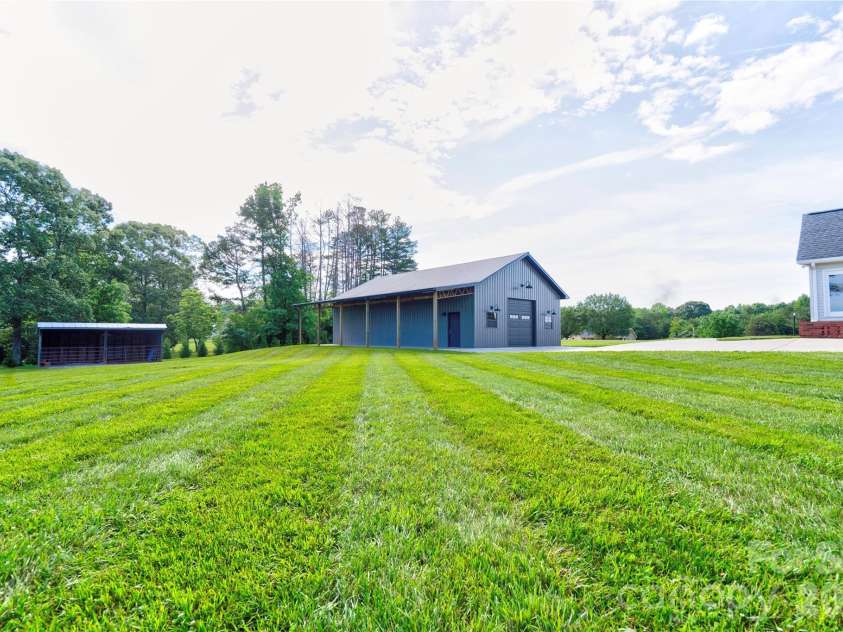 505 Stagecoach Trail, Lawndale, NC 28090.  MLS# CAR4387137, YatesRealty ID 25785. Building