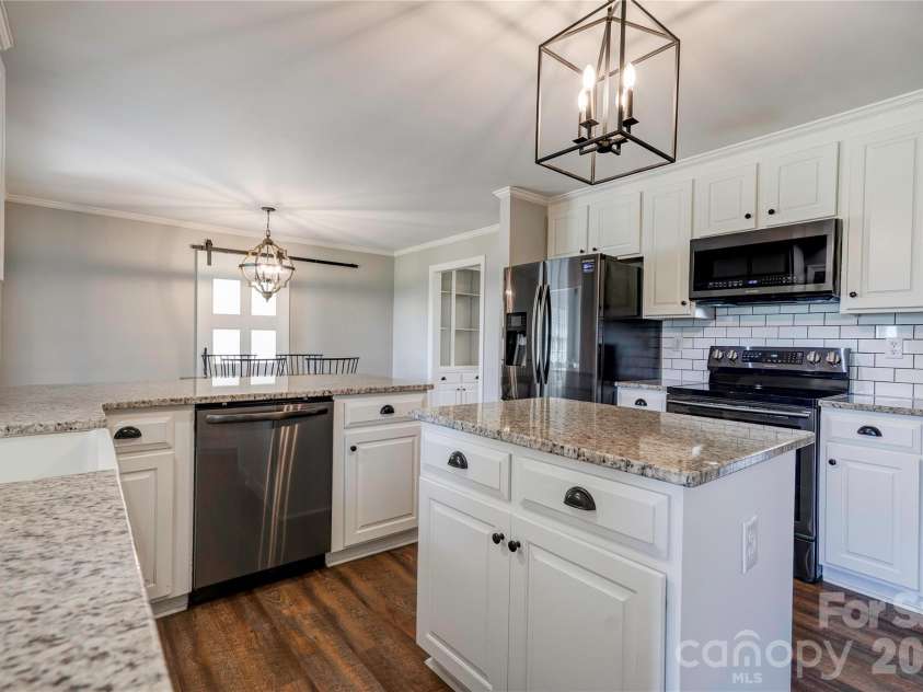 505 Stagecoach Trail, Lawndale, NC 28090.  MLS# CAR4387137, YatesRealty ID 25785. Kitchen