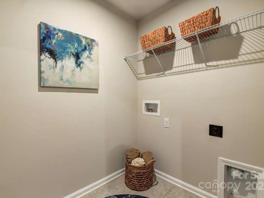 9122 Pagoda Oak Drive, Charlotte, NC 28269.  MLS# CAR4281332, YatesRealty ID 25785. For representation purposes of floorplan only, actual homesite is under construction and design and structural options may vary