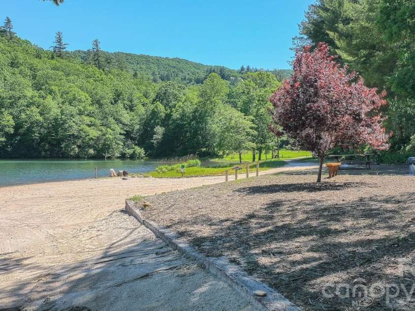 1971 Swiss Pine Lake Drive, Spruce Pine, NC 28777.  MLS# CAR4386053, YatesRealty ID 25787. 