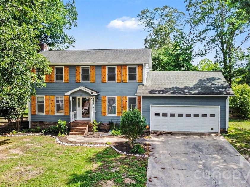2816 Wilkshire Drive, Shelby, NC 28150.  MLS# CAR4386668, YatesRealty ID 25788. 