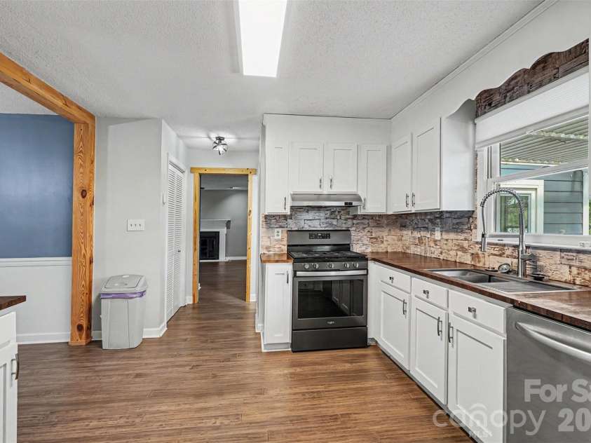 2816 Wilkshire Drive, Shelby, NC 28150.  MLS# CAR4386668, YatesRealty ID 25788. 