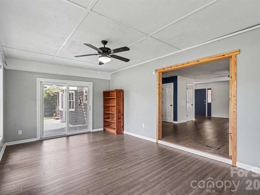 2816 Wilkshire Drive, Shelby, NC 28150.  MLS# CAR4386668, YatesRealty ID 25788. 