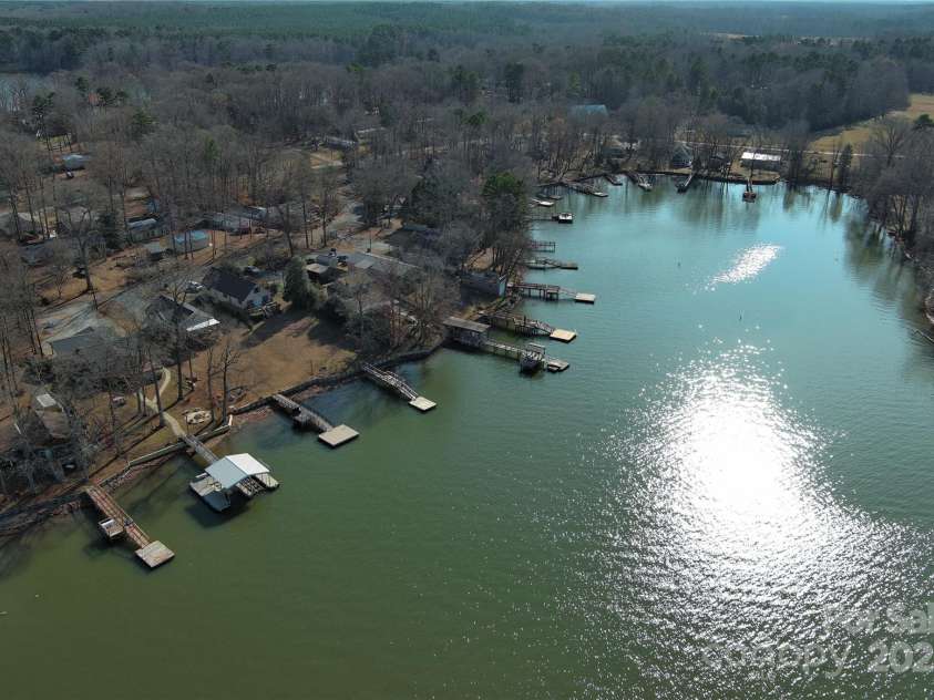 220 Yachtsman Drive, Salisbury, NC 28146.  MLS# CAR4331745, YatesRealty ID 2579. 