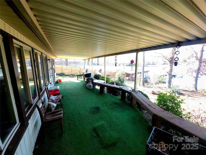 220 Yachtsman Drive, Salisbury, NC 28146.  MLS# CAR4331745, YatesRealty ID 2579. 
